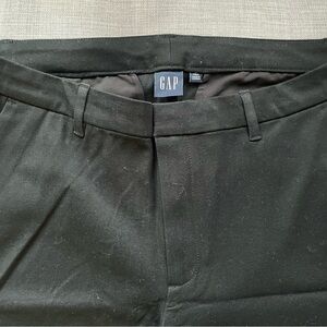 GAP Women's Black Flat Front Pants